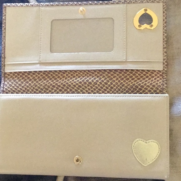 LOVECAT LEATHER TRIFOLD WALLET WITH SNAKE PRINT EUC - Picture 5 of 12